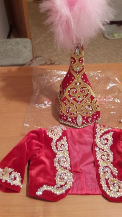 Продам национальный костюм для девочки