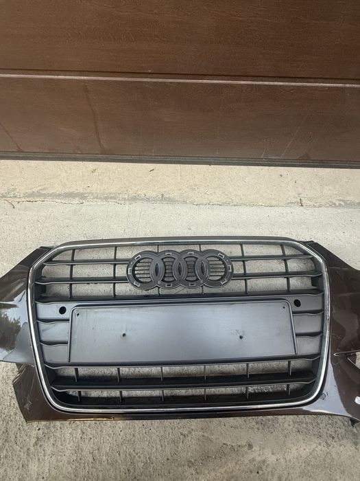 Решетка за AUDI A4 B8