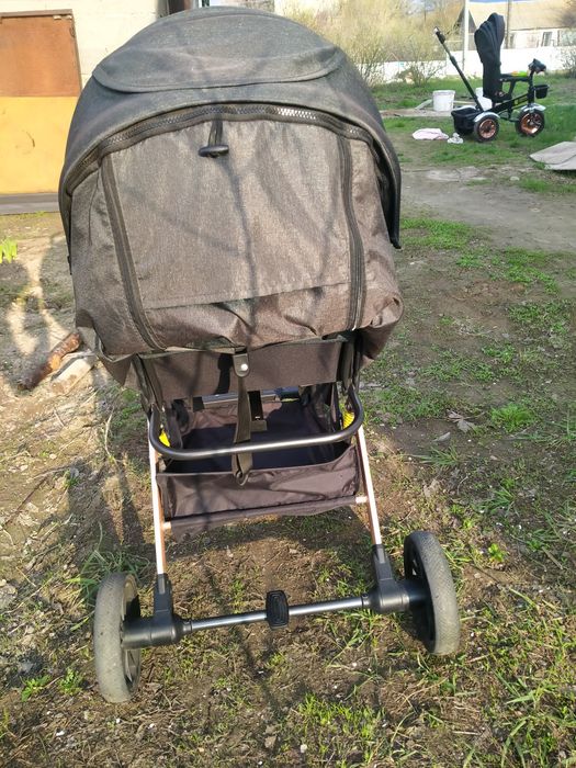 Продам детскую коляску