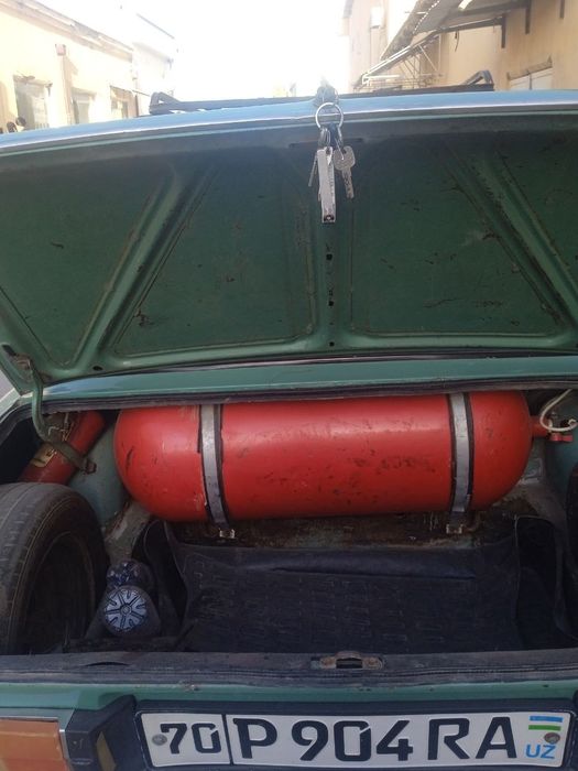 Vaz 21 06  kelishiladi sms yozmang tel qiling