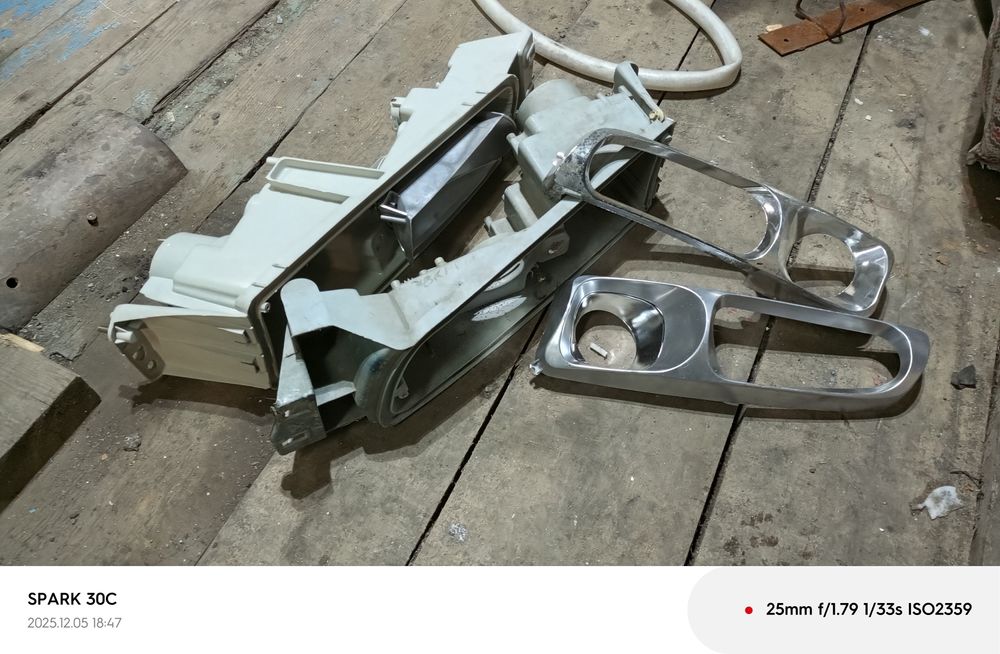 Переднее фары Мазда кронос