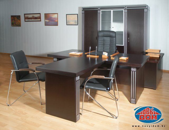 Мебель для руководителя, кабинеты из дерева