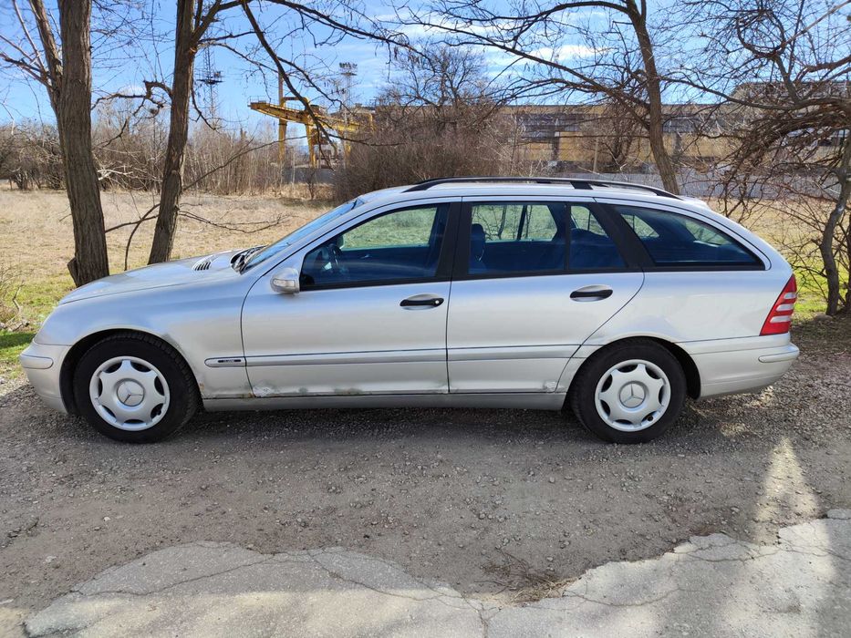 НА части W203 C Class комби C200 CDI 611 136кс. ЛЯВ ВОЛАН автомат