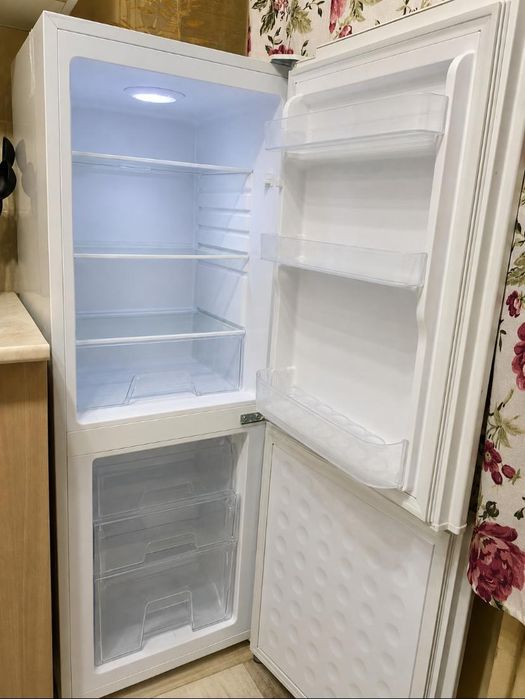 Срочно продам холодилник