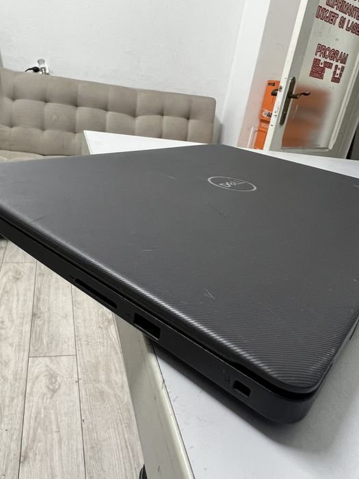 Laptop Dell Vostro model 3500 intel core i5 gen 1135 nvme 512