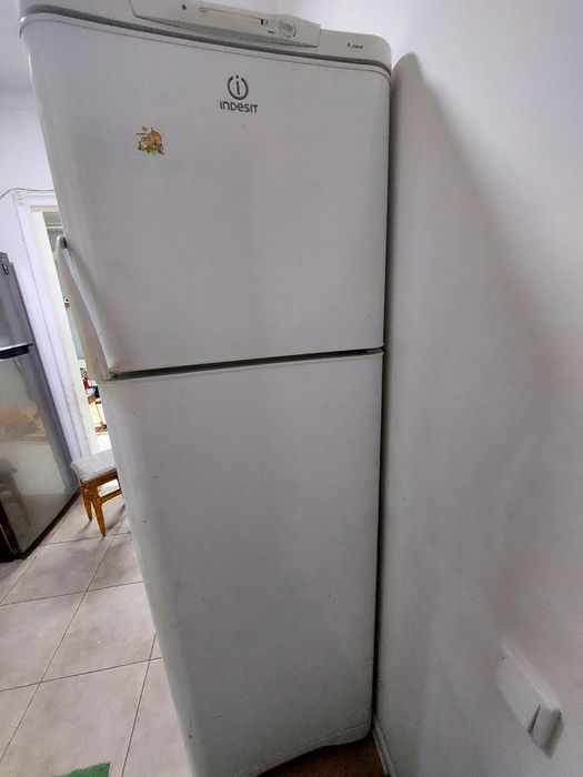 Холодильник даром