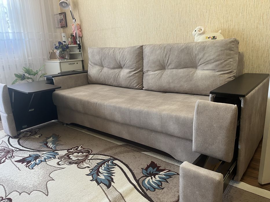 продам диван за 200.000