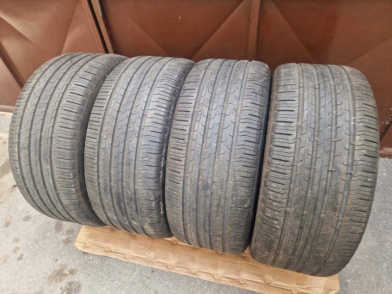 4 Continental R20 275/45
летни гуми 
DOT3622