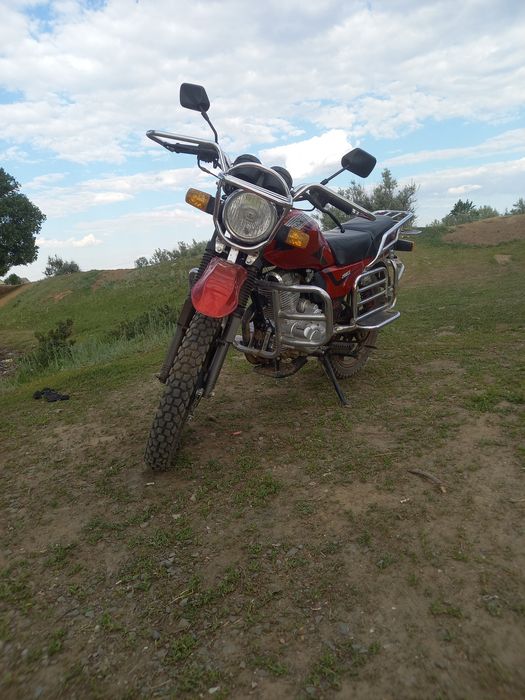Мотоцикл  200 куб