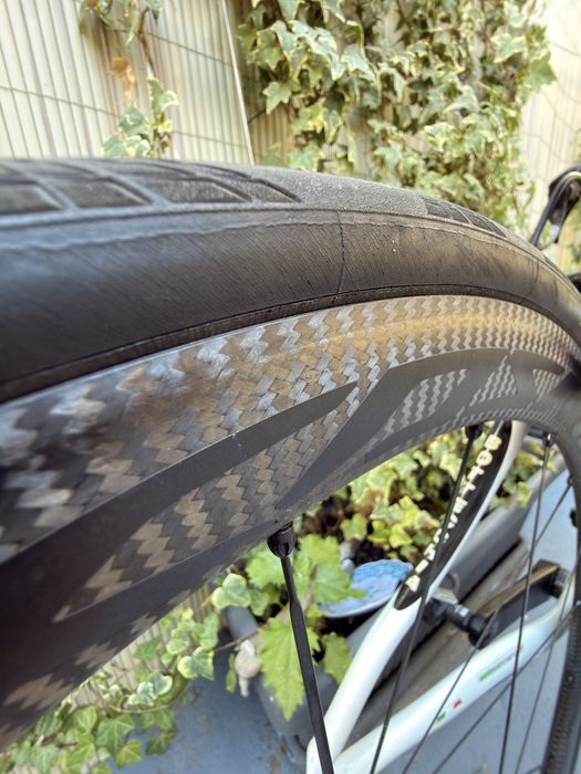 Roti cursiera Mavic Cosmic Carbon