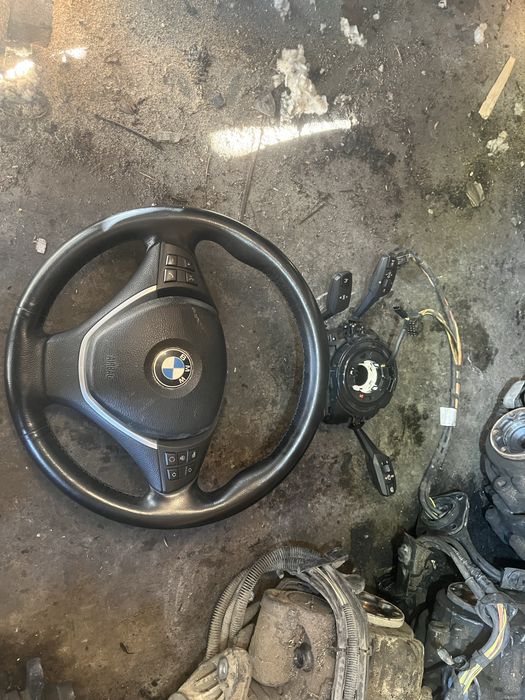 Волан с подгрев бмв х5 е70 ( volan s podgrev bmw x5 e70 )