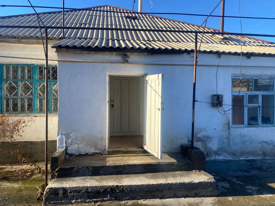 Үй сатылады, 8 сот.