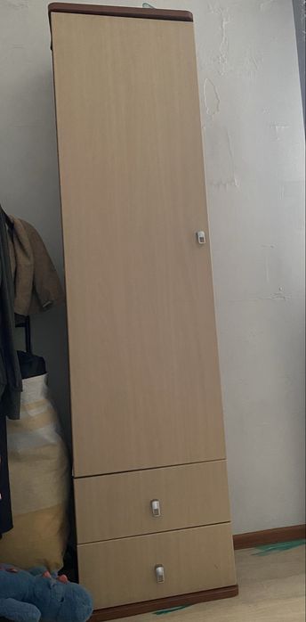 Продам Шкаф пенал полки