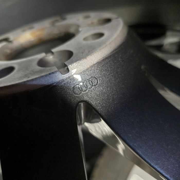 Оригинални джанти Ауди кю8 кю7 Q8 Q7 гуми 285 40 22