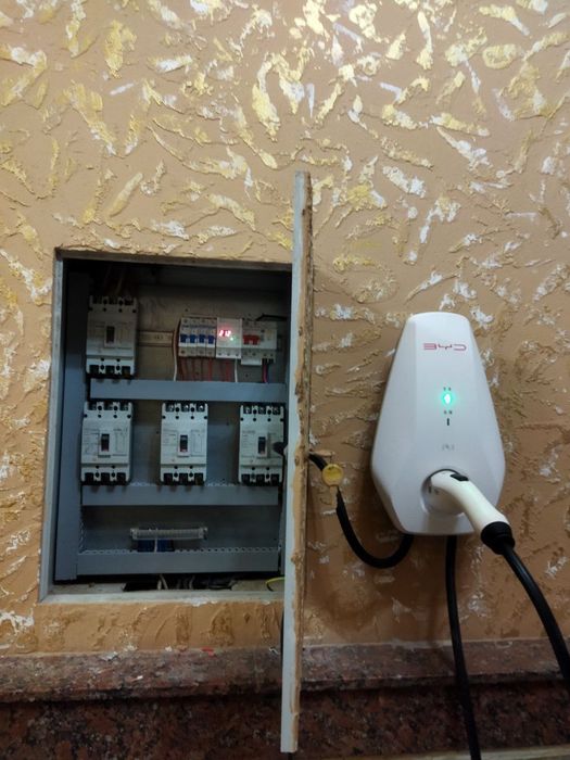 Электрик. Срочный вызов. Весь спектр услуг.