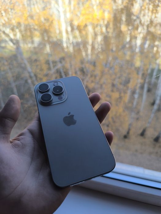 Продам IPhone 15 Pro 128gb Titanium