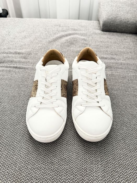 Бели скинъри на Guess - 39