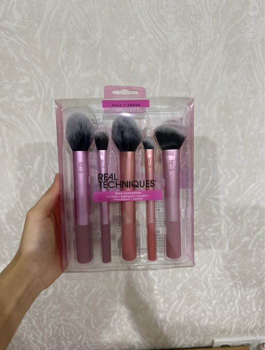 Кисточки для макияжа