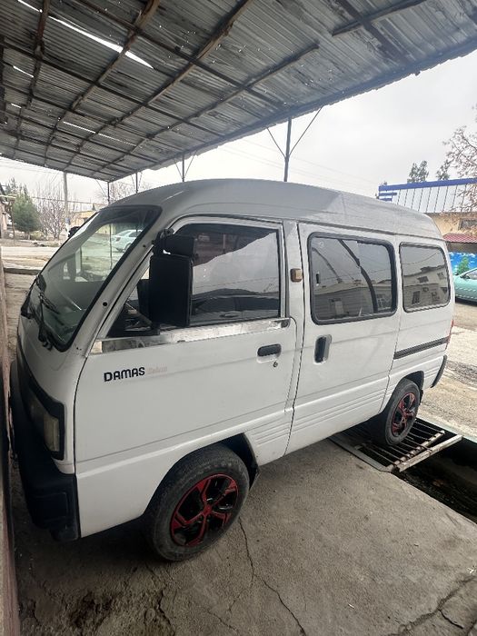 Daewoo Damas white
