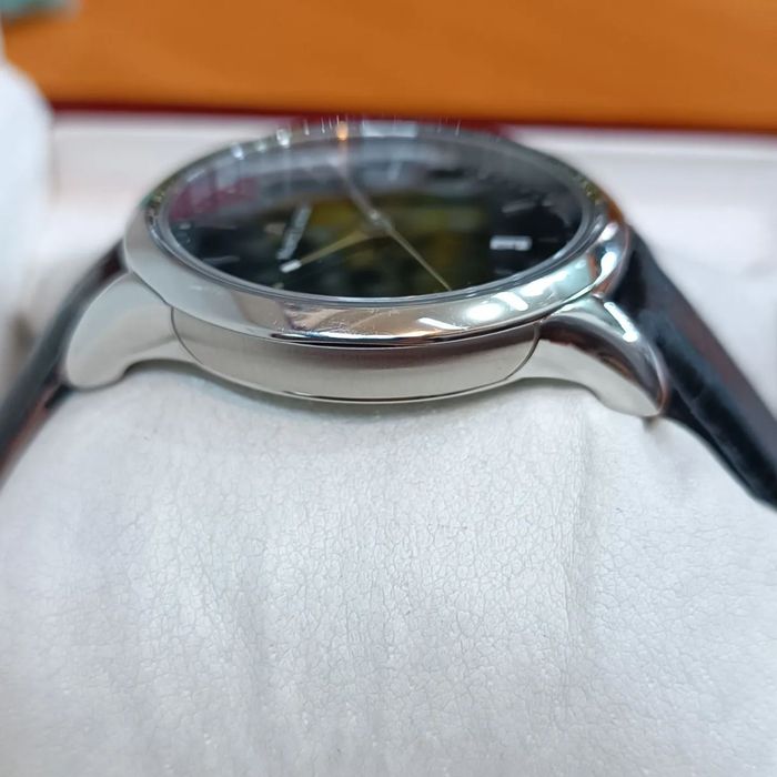 Швейцарские часы Maurice Lacroix