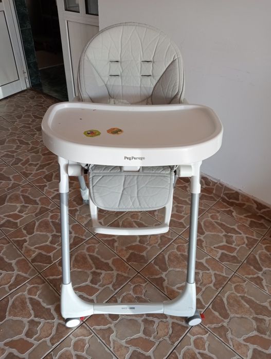 Vând scaun de masa peg Perego pentru copii