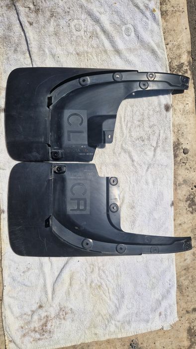 Продам брызговики на LC200