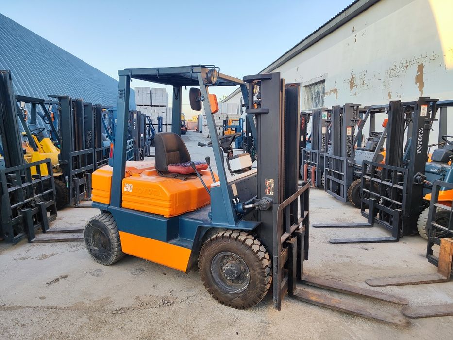 Продам вилочный погрузчик. Кара