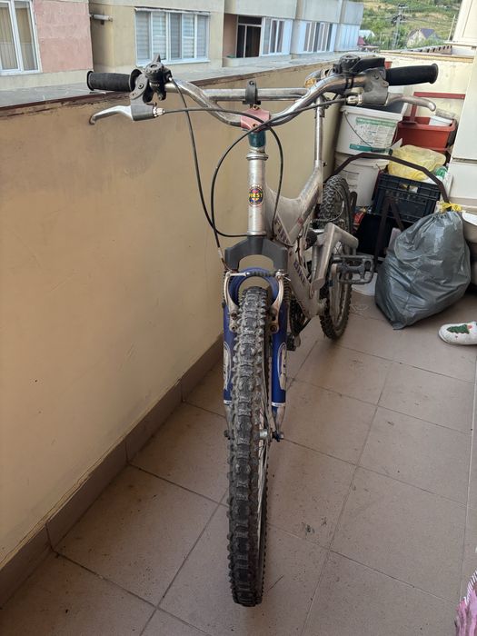 Bicicleta montain bike
