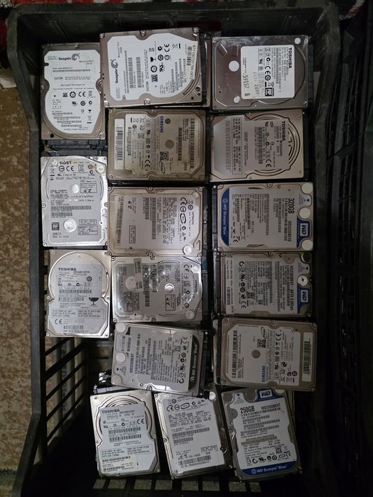 Lot 30 harduri laptop 250gb, 320gb, 500gb 100% viata