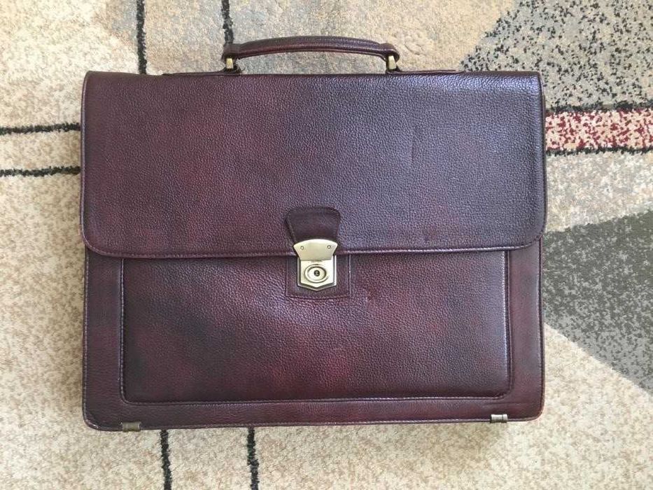 Портфель для деловых мужчин