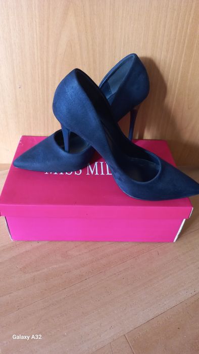 Продаётся туфли в отличном состоянии