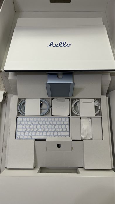 iMac 24 M1 8-core CPU 512 SSD