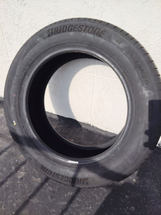 Гуми BRIDGESTONE 215/60 /17