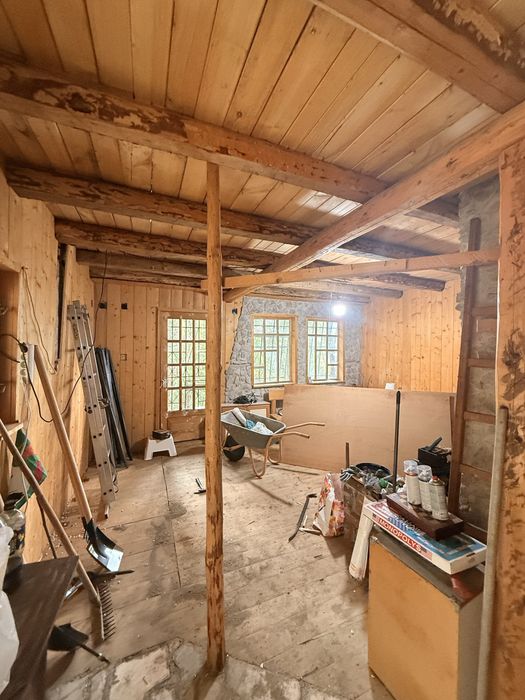 Vand cabana Staiunea Muntele Baisori