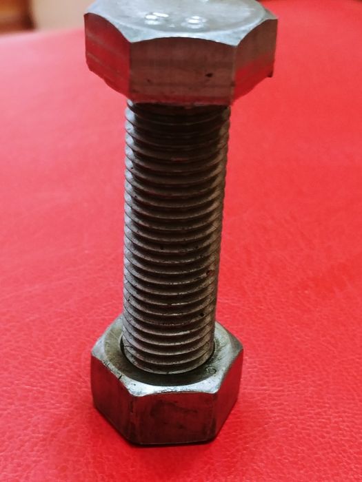 Продаю новые болты 16×60