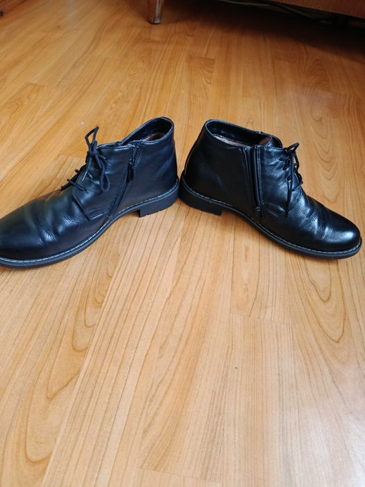 продам   ботинки   в  отличном  состояние   кожа