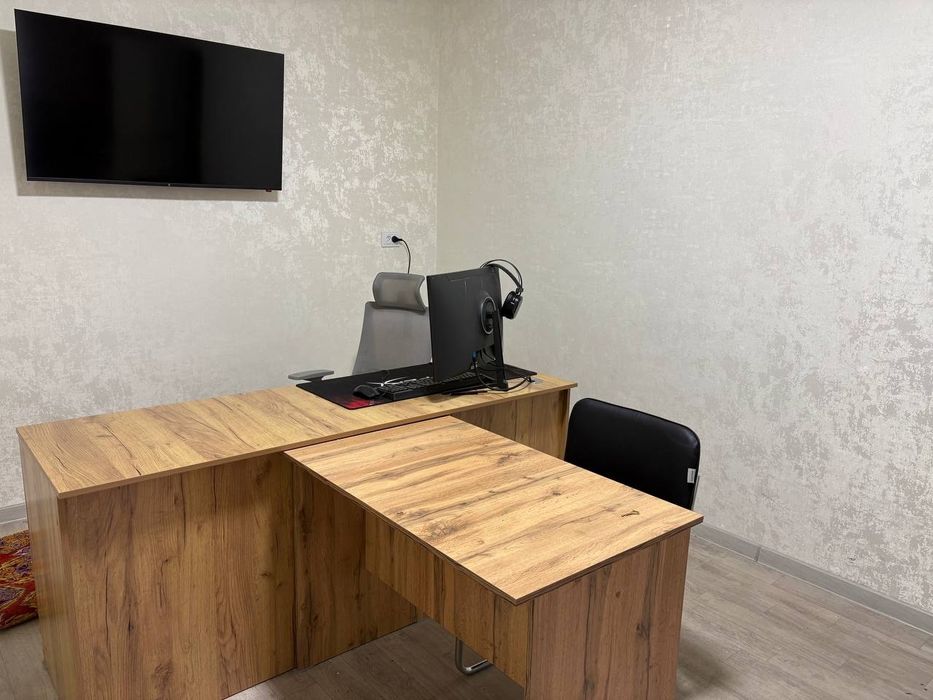 Ofis mebellari sotiladi