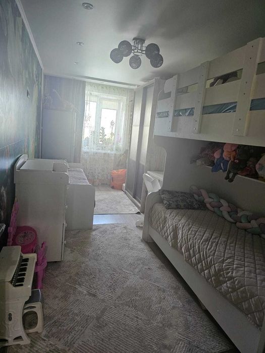 Продам трехкомнатная квартиру