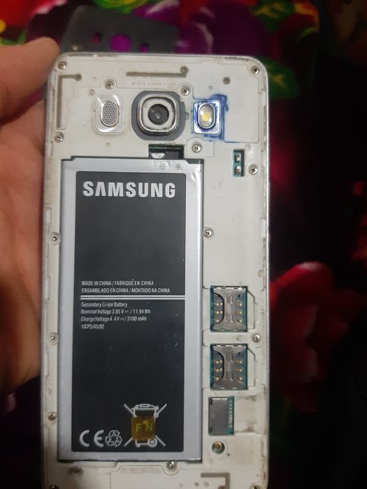 Samsung J5 zapchastha