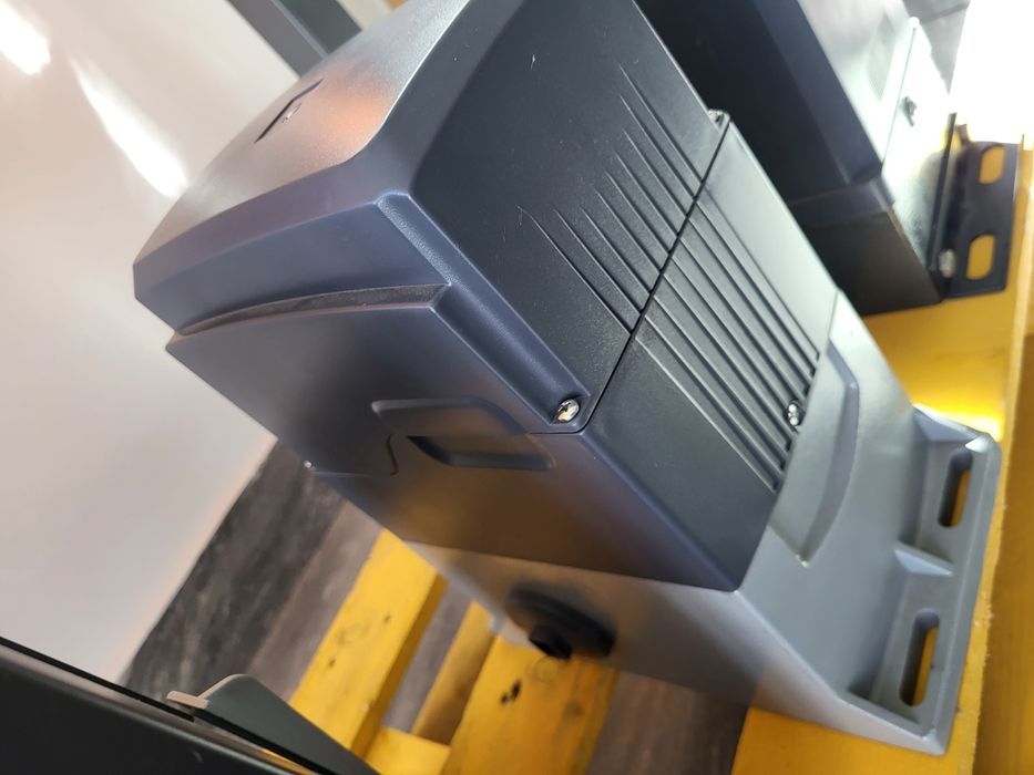 Балки ролики, моторы для ворот. В регионы: 45 000 тг. - Прочий ...