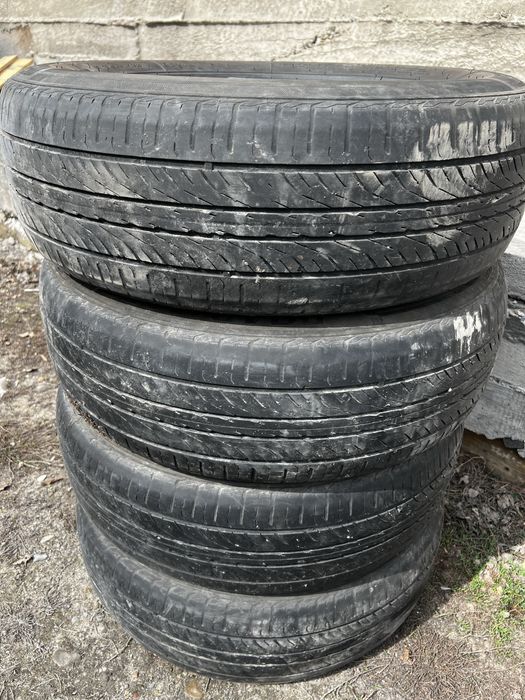Комплект летних шин.