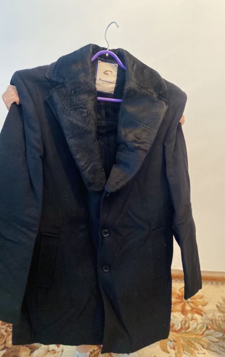 Продам мужское пальто с мехом