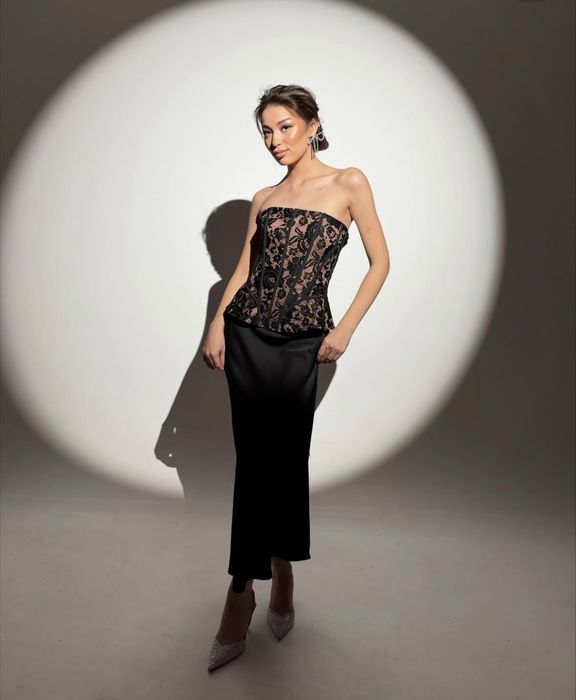 Корсет кружевной черный