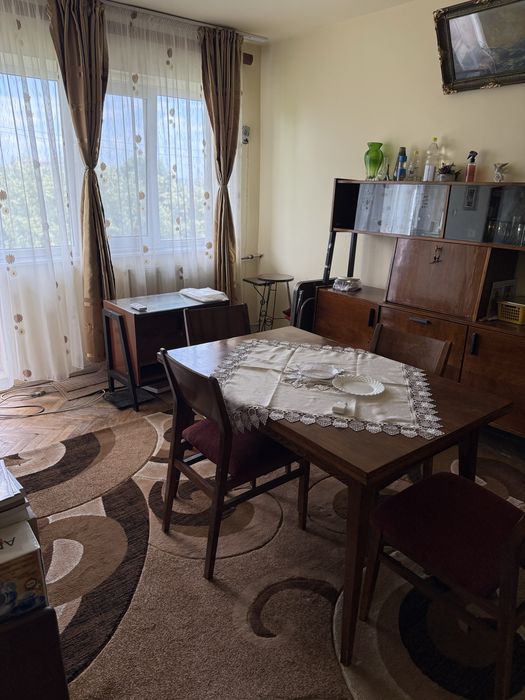 Vand apartament 2 camere semidecomandat confort 1