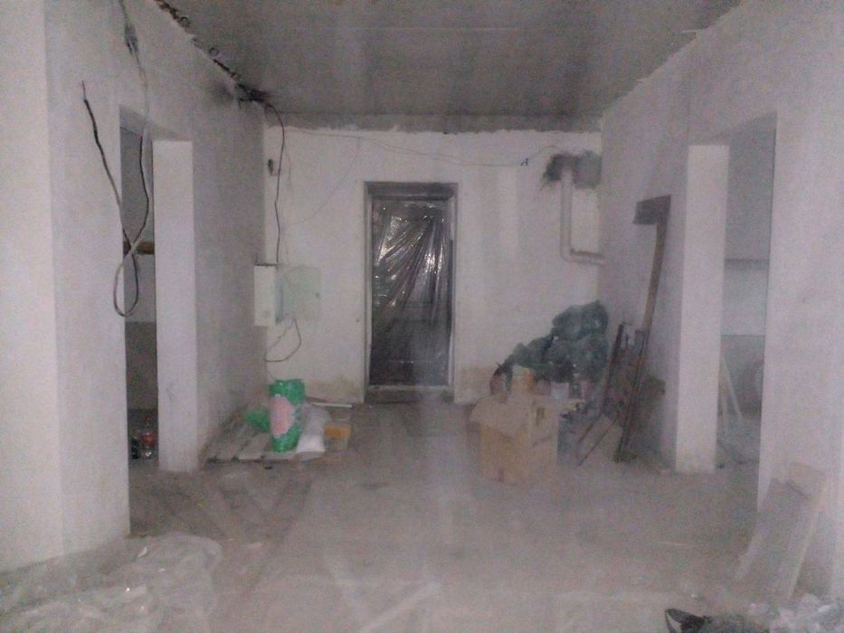 Продам 5 комн квартира Ц5 жк Достлар 127м2(цоколь) Финансовый инс. сша