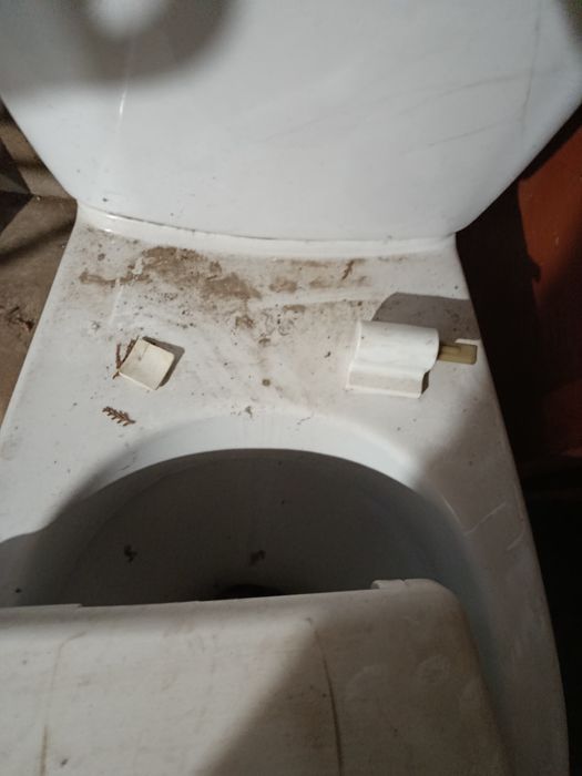 Продам унитаз ..