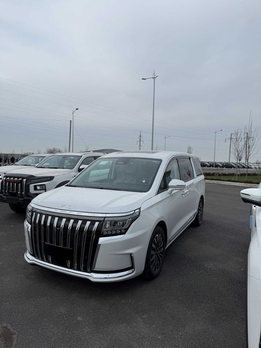 JAC RF8  KIA Carnival o'rniga premium mashina