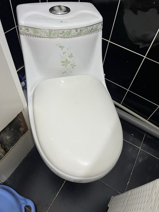 Раковина и унитаз