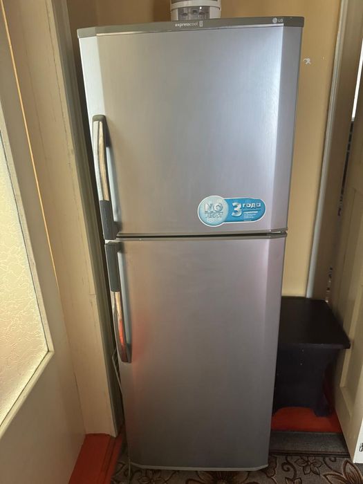 Продам Холодильник Lg