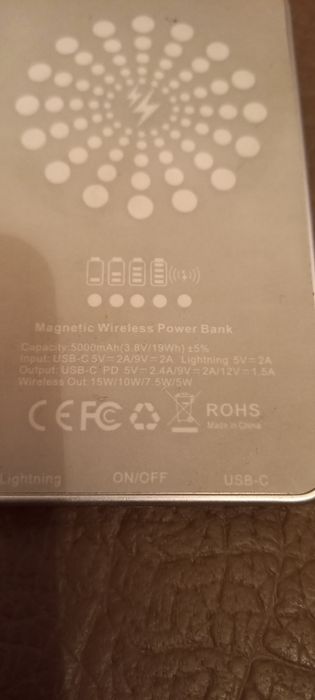 Продаю повербанк и наушники